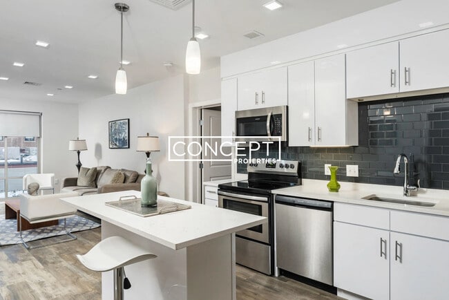 Building Photo - 15 Essex St