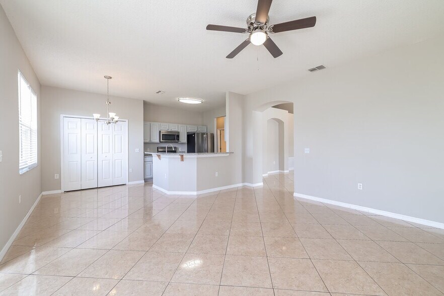 Building Photo - 418 Bedlington Ct