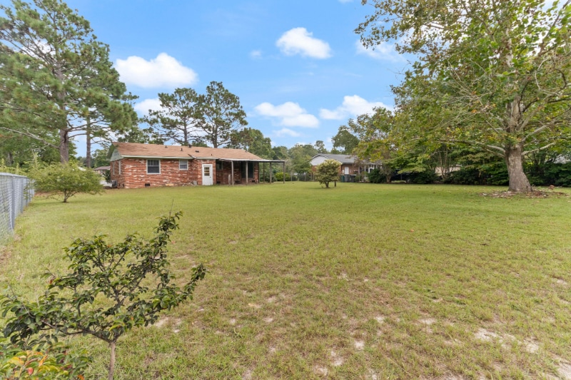 Building Photo - 6118 Lexington Dr