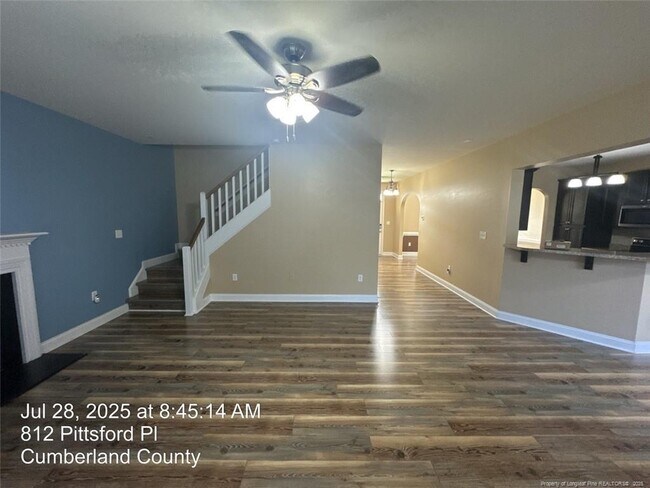 Building Photo - 812 Pittsford Pl