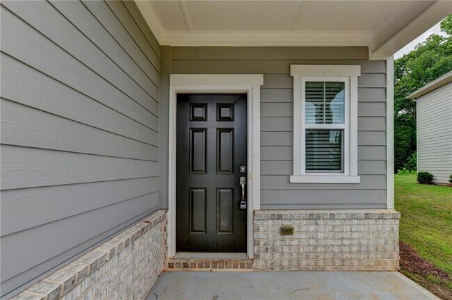 Building Photo - 175 Grey Falcon Ave