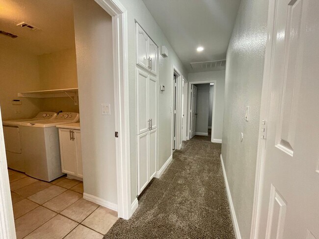 Building Photo - Charming Single-Story Home with 3-Car Gara...