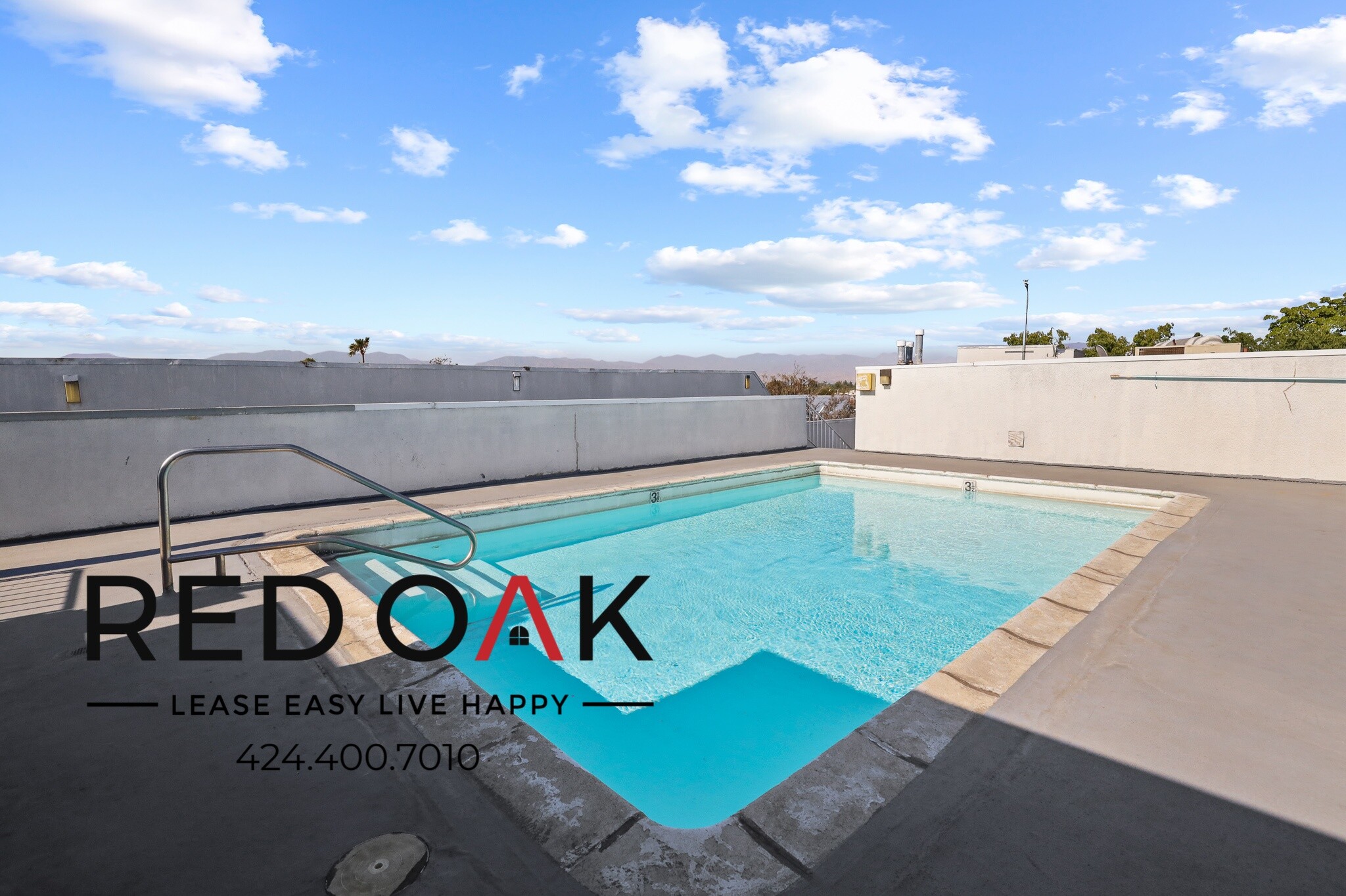Building Photo - 8309 Cedros Ave