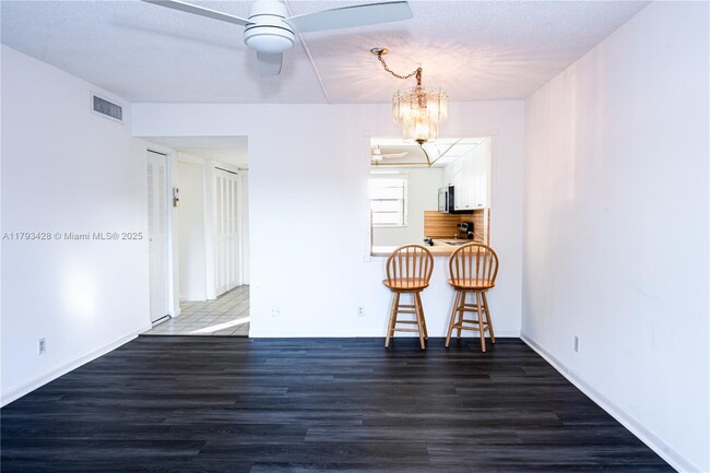 Building Photo - 5100 SW 90th Ave