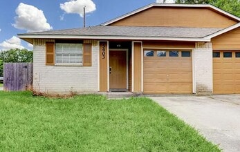 Building Photo - 5403 Diane Ct