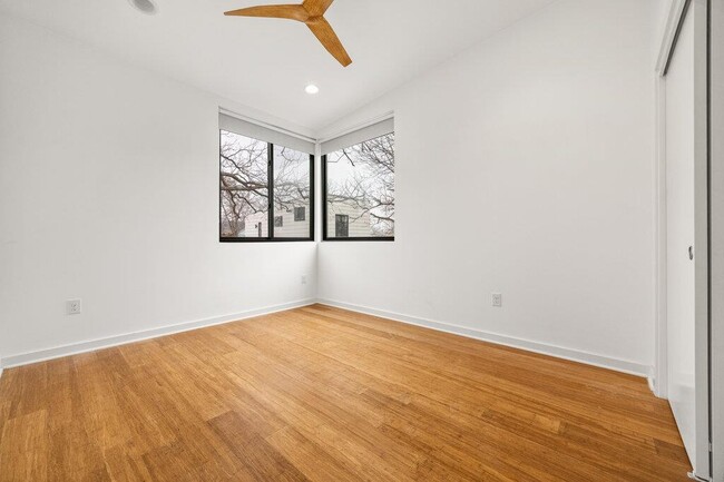 Building Photo - 4711 Gonzales St