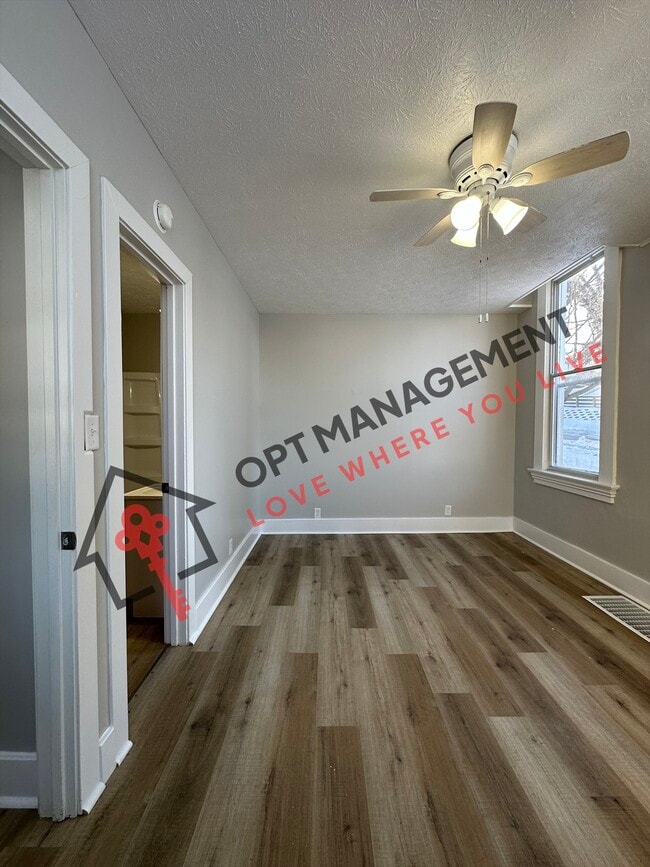 Building Photo - 111 S 14th St