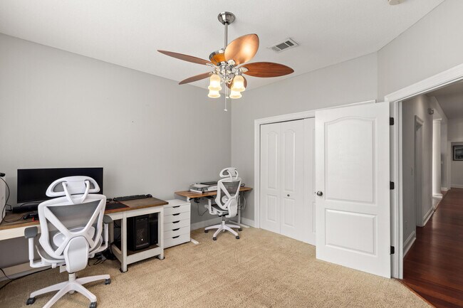 Building Photo - 2899 Chanterelle Cove