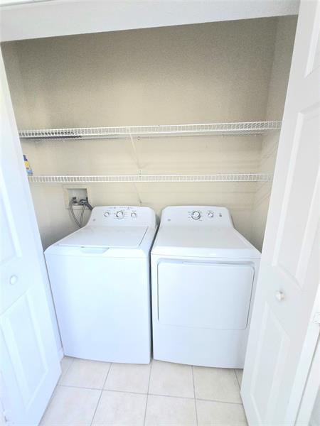 Building Photo - 533 NE 3rd Ave