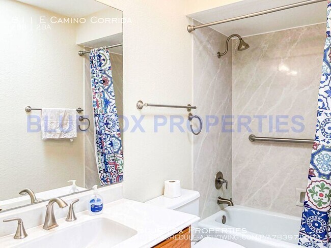Building Photo - 2 Bed+ Den Patio home in El Conquistador!