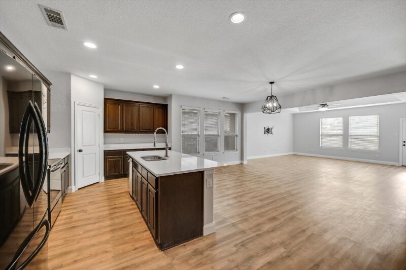 Building Photo - 10416 Talus Dr