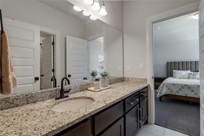 Building Photo - 2613 Longhorn Ranch Ct