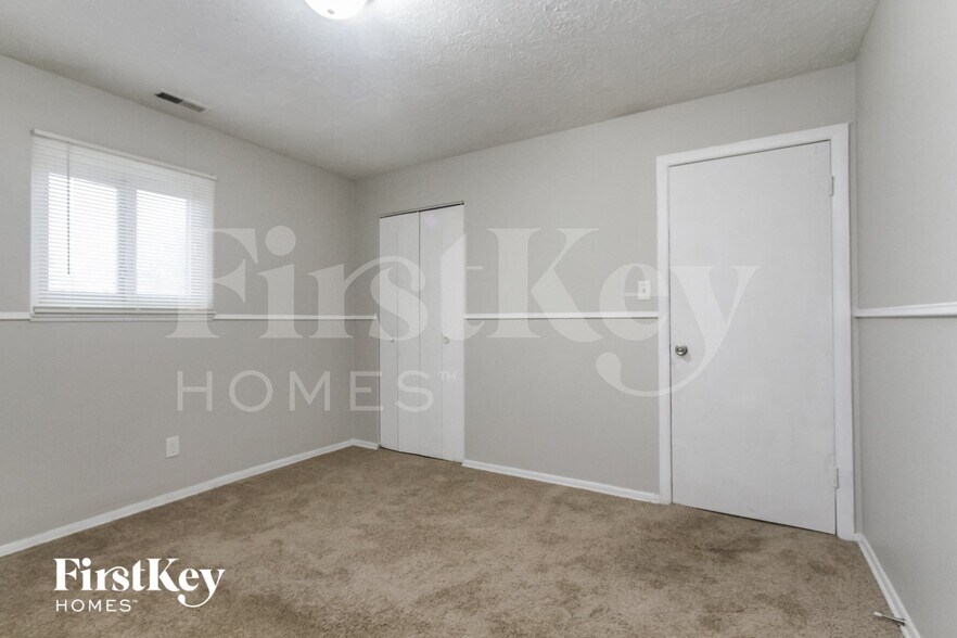 Building Photo - 416 Ada Ln