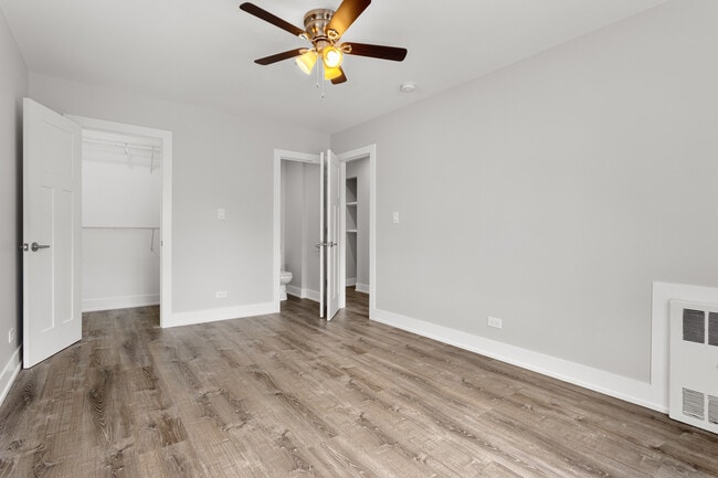 Building Photo - 1303 W Estes Ave