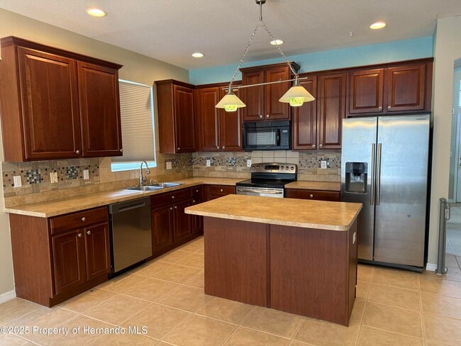 Building Photo - 184 Fairmont Dr