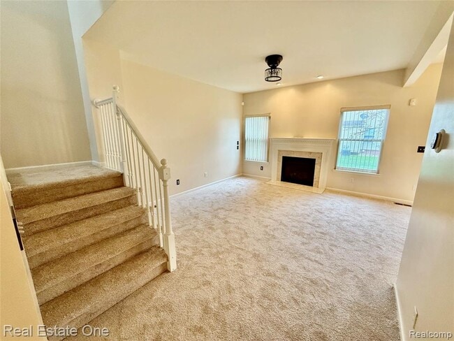 Building Photo - 716 Palmer Dr