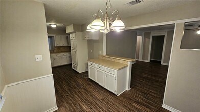 Building Photo - 2827 Thorne Creek Ln