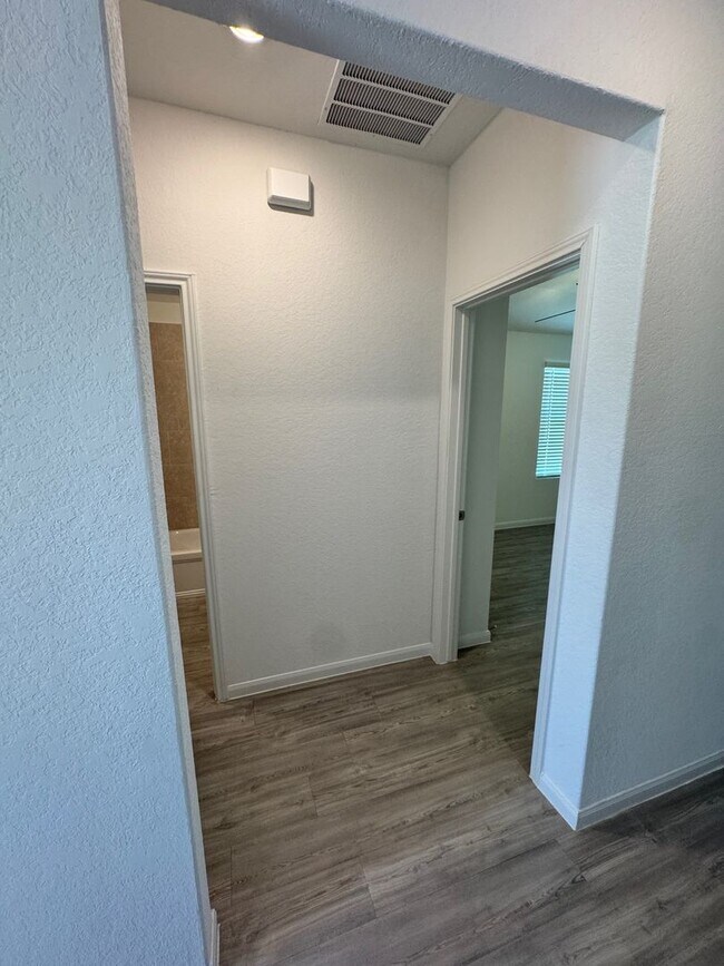 Building Photo - Modern Comfort & Style in This 2022-Built ...