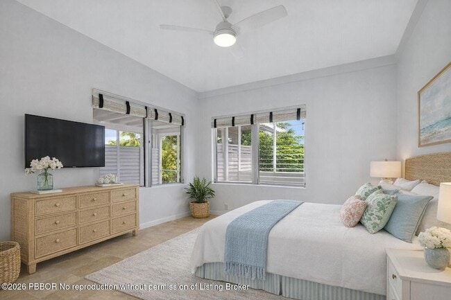 Building Photo - 218 Worth Ave