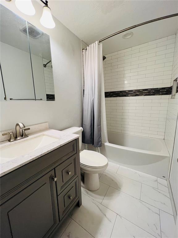 Building Photo - 2635 SW 35th Pl