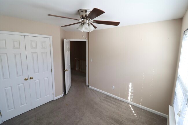 Bedroom 3 - 8805 Hillside Way