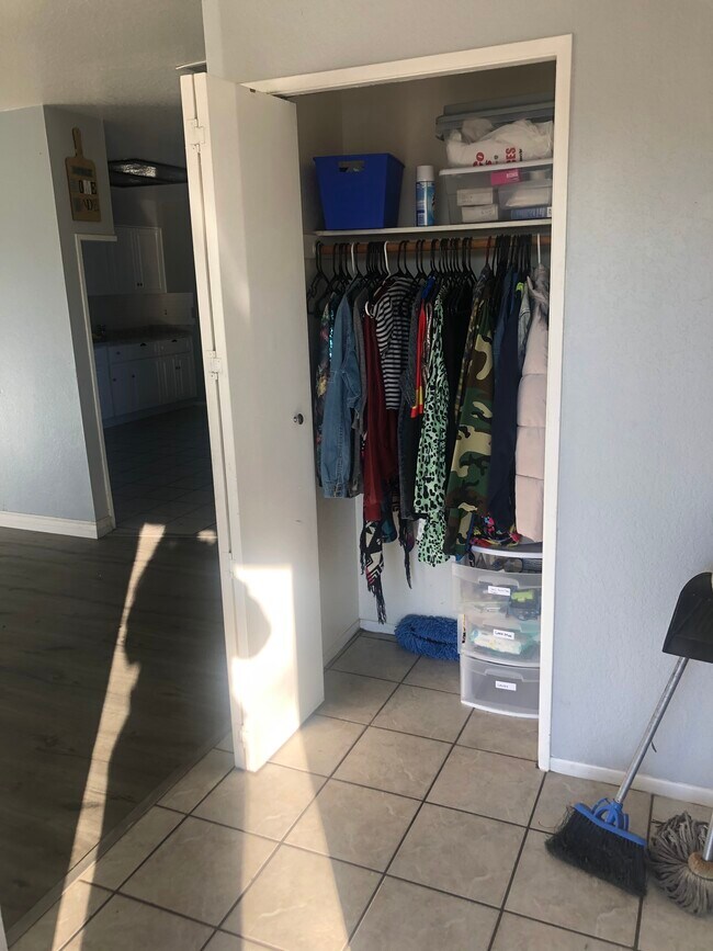 Building Photo - 20958 Nisqually Rd