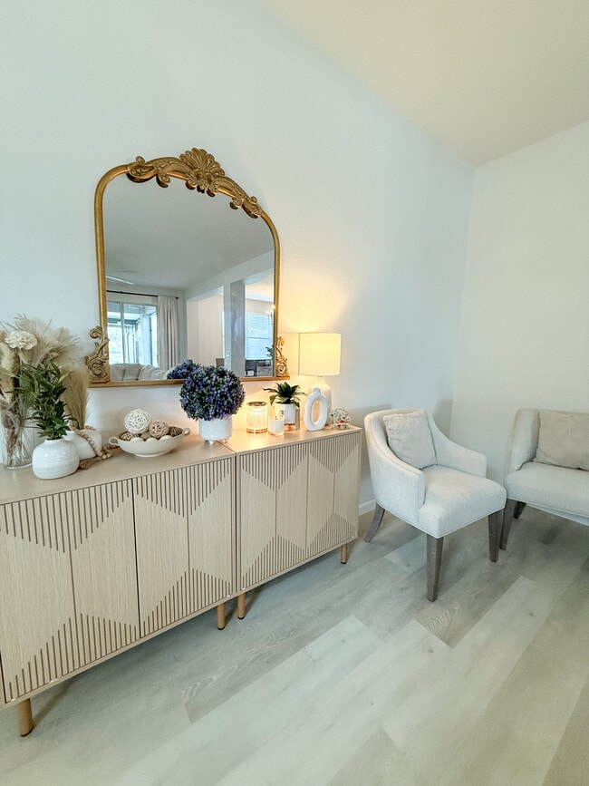 Building Photo - 3258 Stratton Cir