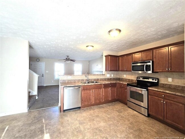 Building Photo - 5241 Goshawk Dr