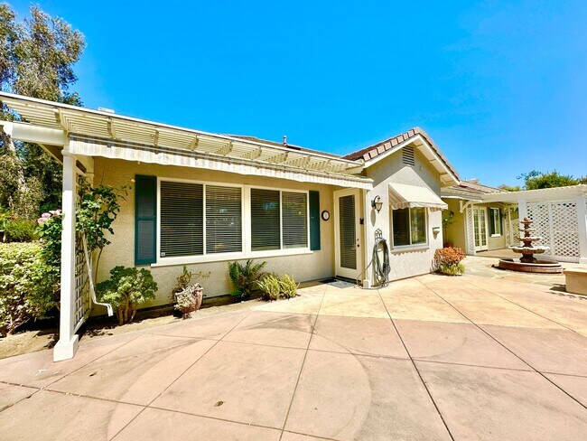 Building Photo - Beautiful Single-Level Custom Home with Serene Backyard Space in the Lovely Peppertree Park Commu...