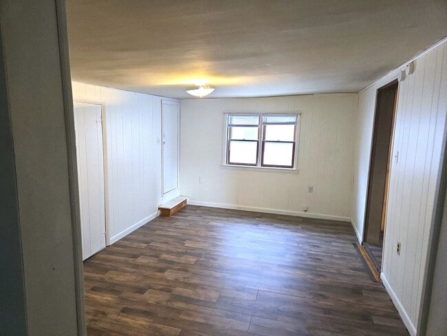 Building Photo - Spacious 3-bedroom single-family home in Chambersburg Borough