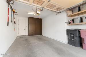 Building Photo - 13450 E Vía Linda