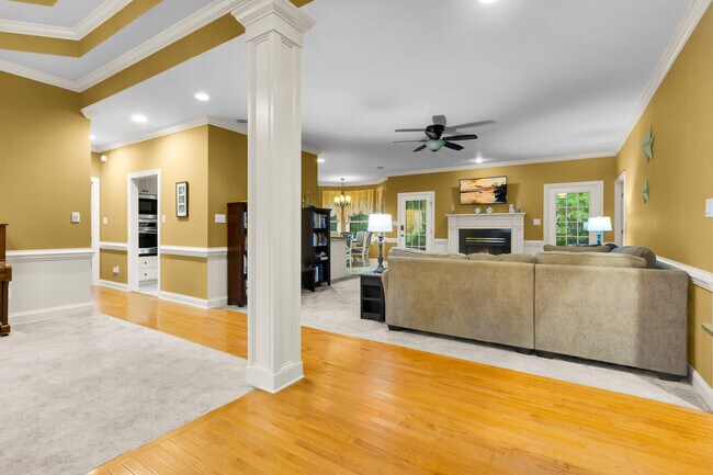 Building Photo - 106 Brugg Ct