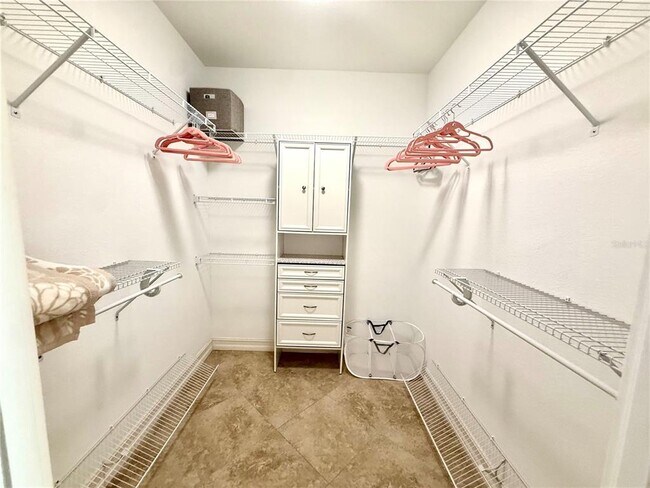 Building Photo - 2736 Magdalina Dr