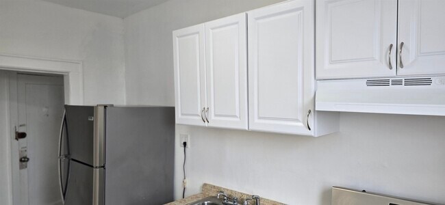 Building Photo - 277 Harrison Ave