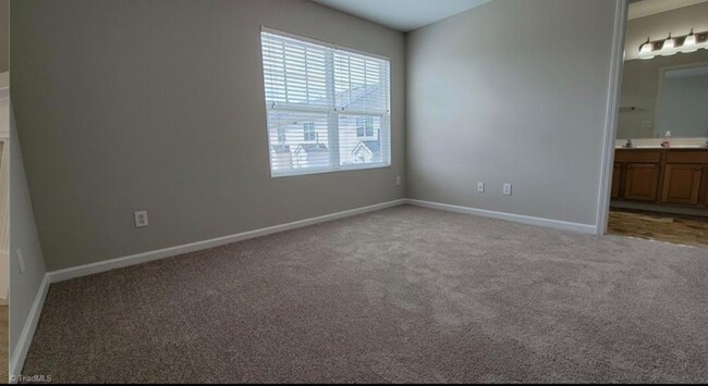 Building Photo - 33 Arbor Hl Pl