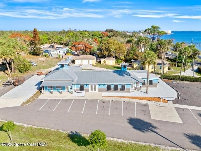 Building Photo - 1280 Highway 1, B