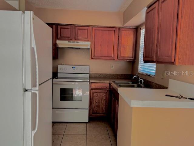 Building Photo - 3073 Pine Tree Ave