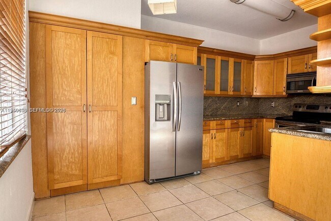 Building Photo - 12193 SW 124th Ct