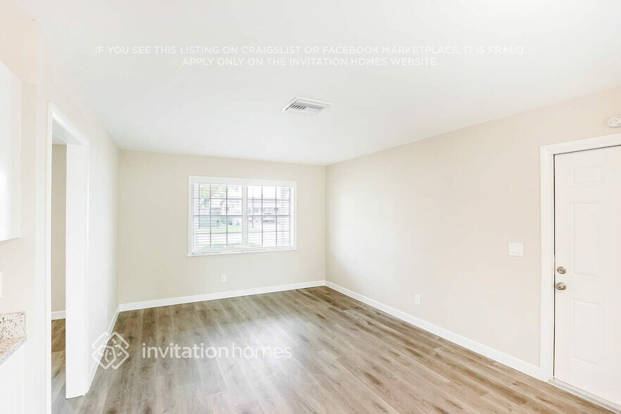 Building Photo - 8409 Millwood Dr