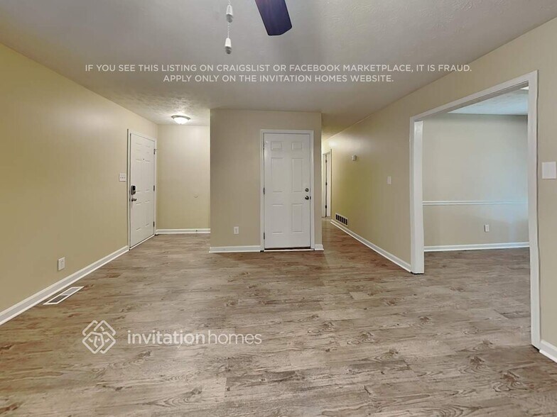 Building Photo - 264 Meek Dr