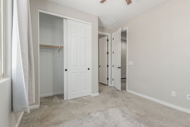 Building Photo - 18434 E Camila Dr