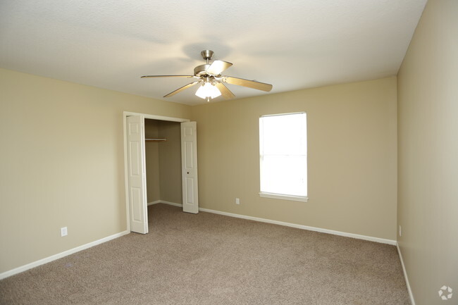2BR, 2BA - Super 2_1300 SF - Timbers East