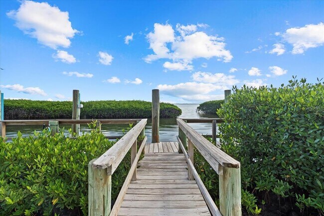 Building Photo - 2254 Harbour Ct Dr