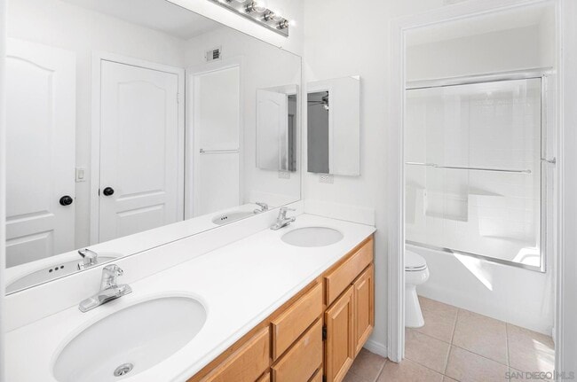 Building Photo - 11357 Woodcraft Way
