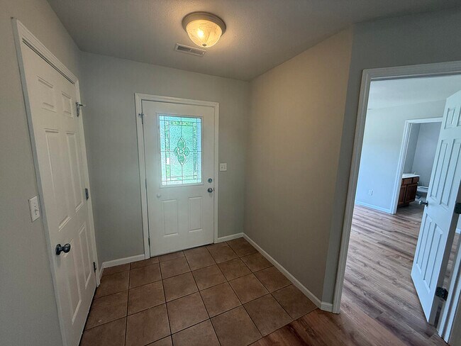 Building Photo - 1432 Bodie Dr