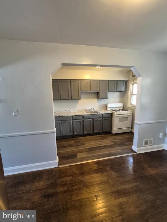 Building Photo - 2863 Edgecombe Cir S