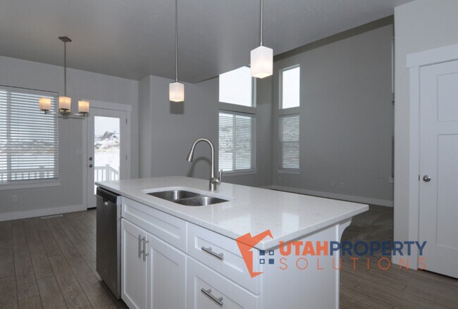 Building Photo - 14801 Garrison Ln
