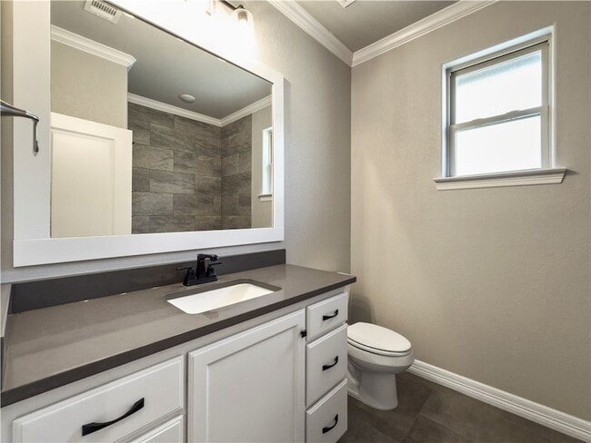 Building Photo - 2713 Colony Vis Ct