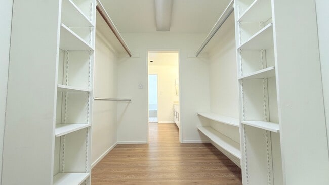 Building Photo - Spacious 4-Bedroom + Bonus Room Home with ...