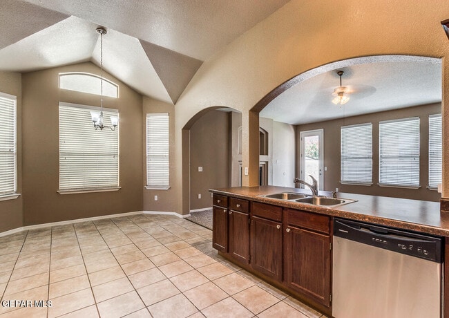 Building Photo - 12720 Cozy Prairie Ct